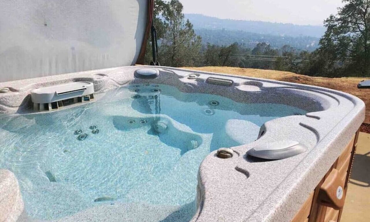 Coarsegold House | Dog Friendly - Hot Tub - Elements Suite