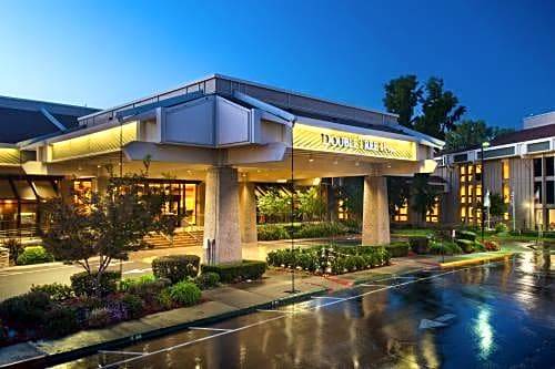 Sacramento Hotel | DoubleTree By Hilton Sacramento
