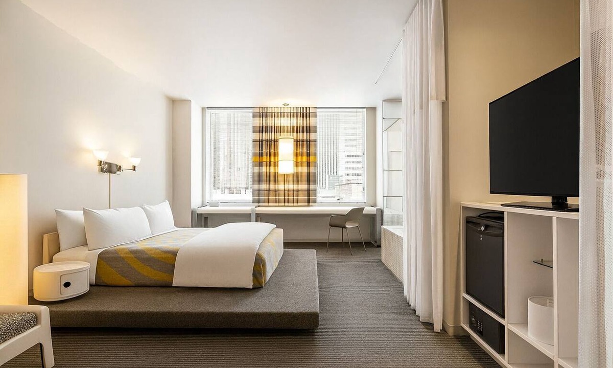 Financial District Hotel | Downtown LA Stay | 1 Unit | Near Staples Center