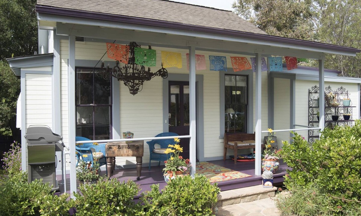 Laguna Cottage | Downtown Retreat - Fabulous 'outBACK' Cottage
