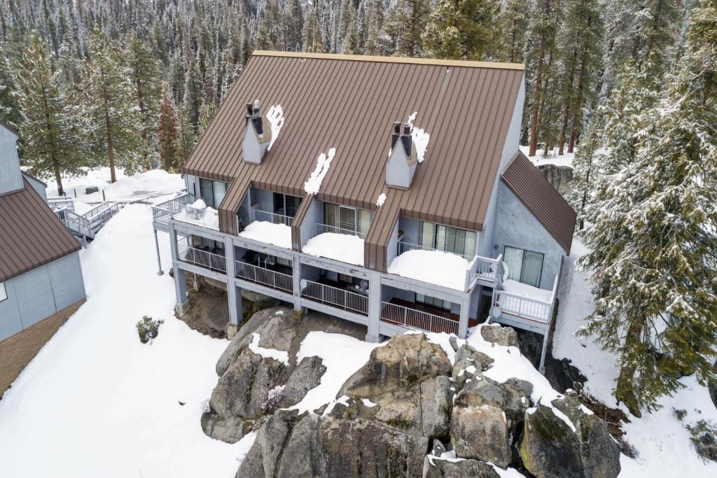 Lakeshore House | Eagles Nest Condo #81