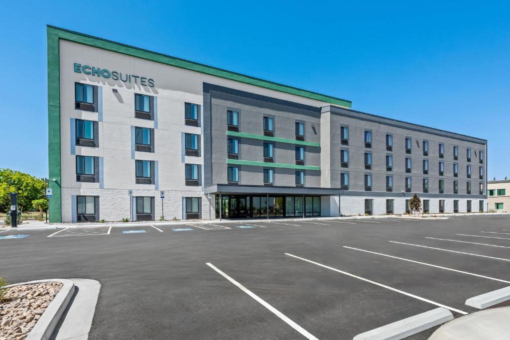 Reno/Tahoe Airport Hotel | ECHO Suites Extended Stay by Wyndham Reno