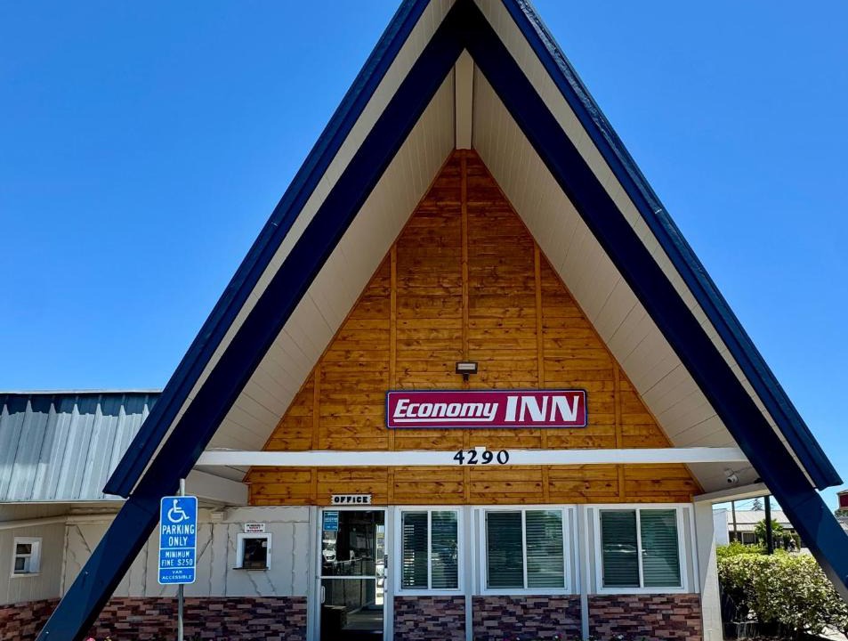 Raisin Hotel | Economy Inn Fresno Yosemite 'NEWLY REMODELED'