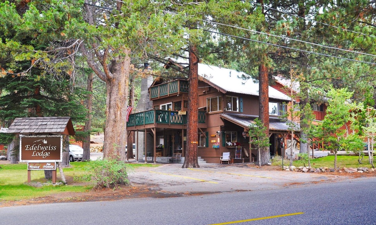 Mammoth Lakes Hotel | Edelweiss Lodge