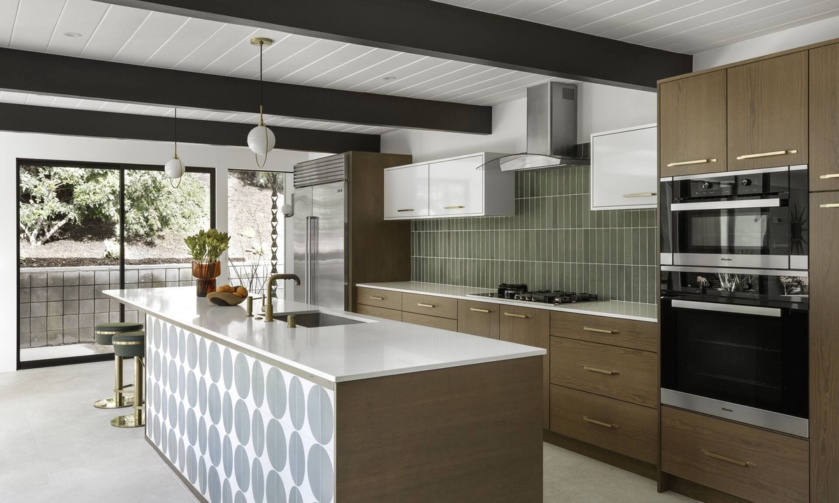 Thousand Oaks House | Eichler Orange - Mid Century Modern