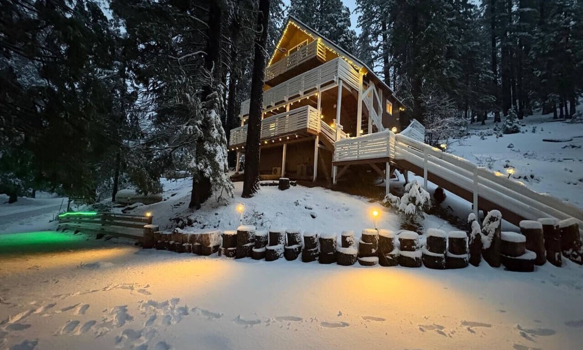 Yosemite West Cabin | El Capitan Hideaway - A-Frame Cabin Yosemite West