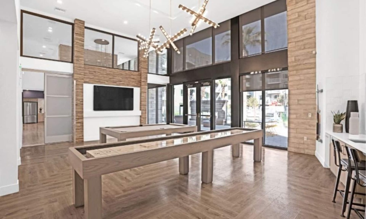 Fremont Condo | Elegant 2BR Condo w Pool & Fire Pit at Aya Apartments