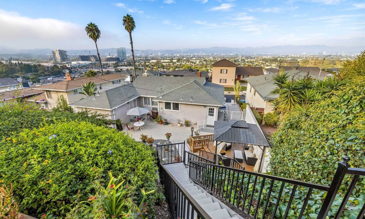 Ladera Heights House | Elegant Home w/Panoramic City Views & Outdoor Oasis near Sony, Apple, Google