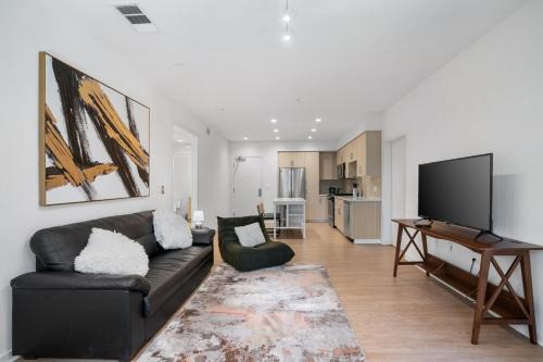 Lake Forest Apartment | Elegant New 2BR Luxury Home in Irvine