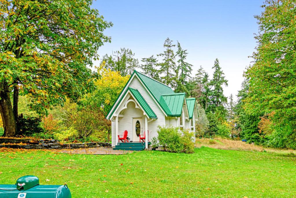 Vashon Island House | Enchanted Cottage