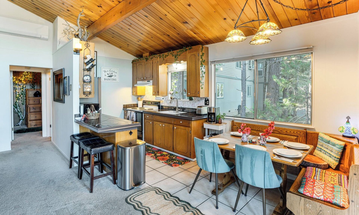 Groveland Cottage | Enchanted Woodland Cabin Near Yosemite w/Fire Pit