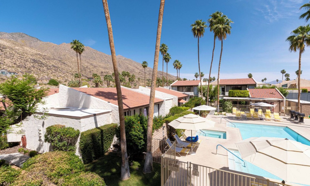 Canyon Corridor House | Ensuring a Very Comfortable & Memorable Stay! Kitchen, near Outdoor Fun