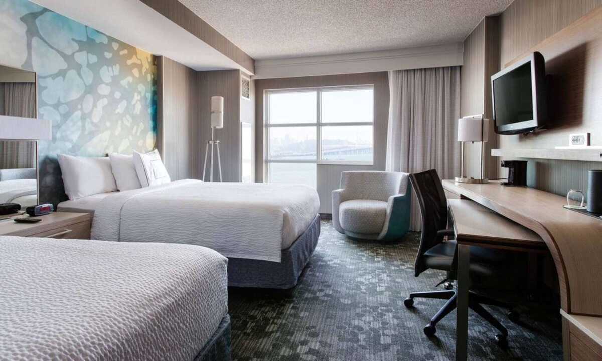 Emeryville Hotel | Ensuring a Very Comfortable & Memorable Stay! 4 Relaxing Units, w/Swimming Pool