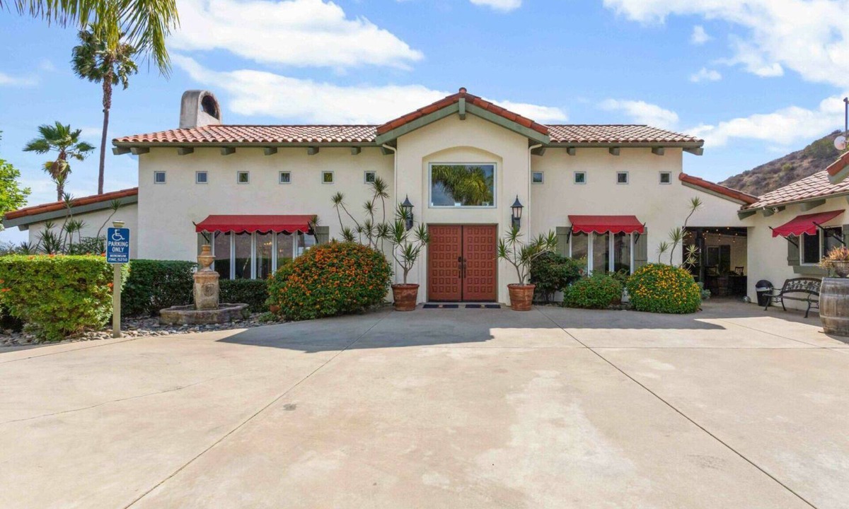 Fallbrook House | Entire home in Fallbrook, California, United States
