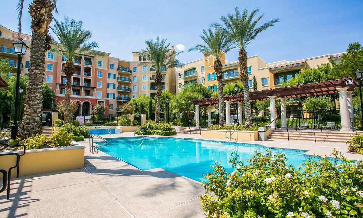 Lake Las Vegas Condo | Escape to Paradise: Luxe 2-Bedroom Retreat