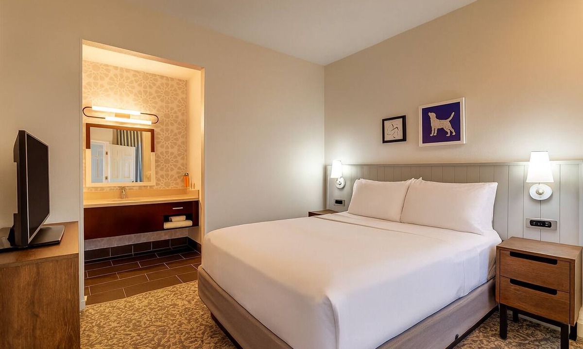 San Jose Hotel | Excellent Choice! Spacious Unit with Free Daily Breakfast
