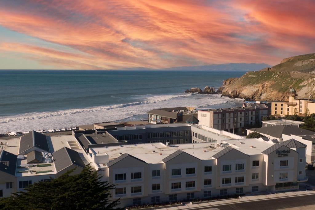 Rockaway Beach Hotel | Fairfield by Marriott Inn & Suites San Francisco Pacifica
