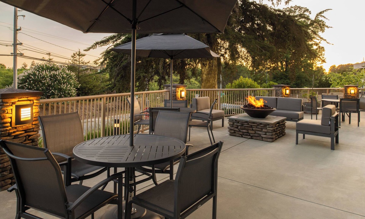 Westside Santa Cruz Hotel | Fairfield Inn & Suites by Marriott Santa Cruz, CA