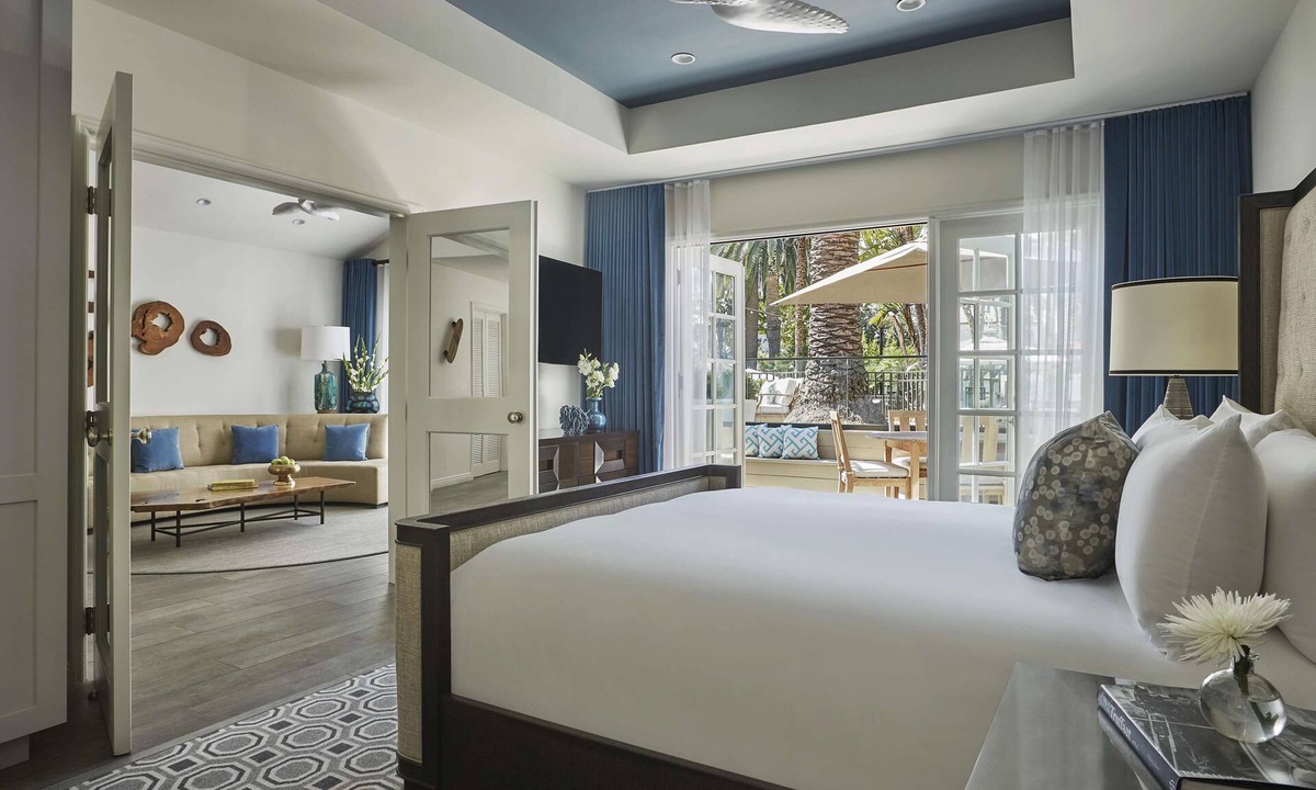 Wilshire Montana Hotel | Fairmont Miramar Hotel