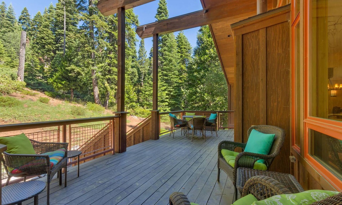 Tahoe City House | Fairway Favorite - Walk to Tahoe City Shops, Dining & Lake - Dog OK