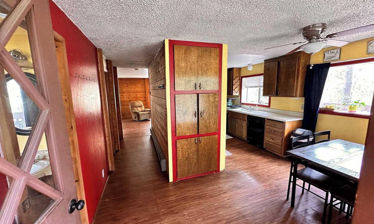 Auberry Cabin | Family and pet friendly cabin near Shaver Lake!