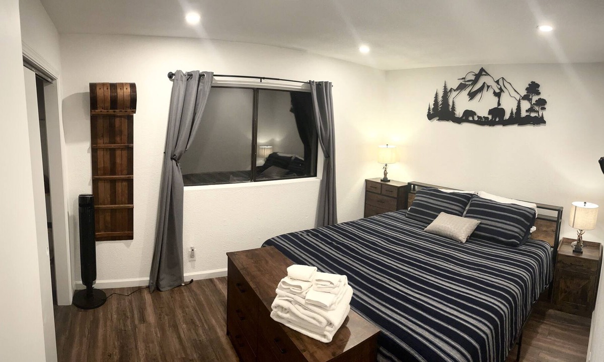 Big Bear Lake Cabin | Family Cabin w/ Jacuzzi!
