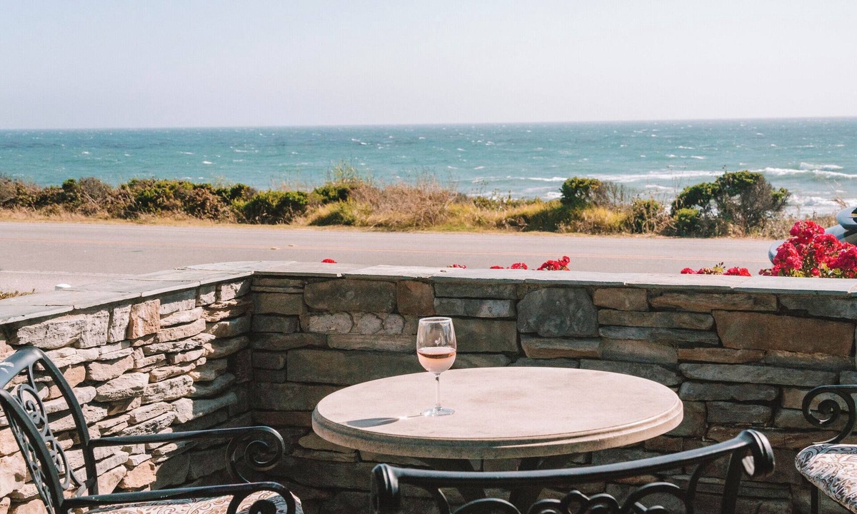 San Simeon Hotel | Fireside Inn on Moonstone Beach