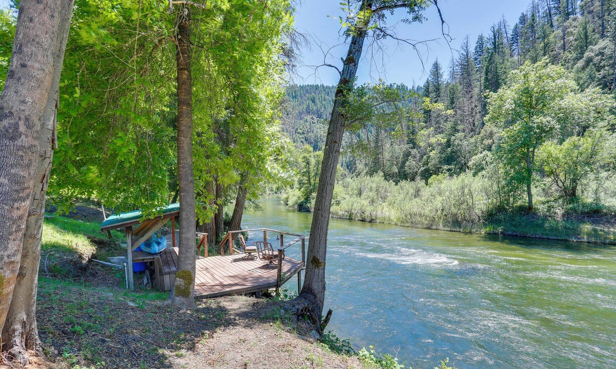 Douglas City House | Fish, Hike & Explore! Mtn-View Trinity River Home