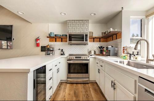 Mammoth Lakes Villa | Forest Creek 21