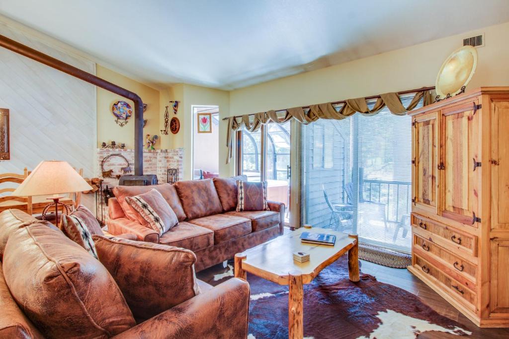 Mammoth Lakes Apartment | Forest Creek 22