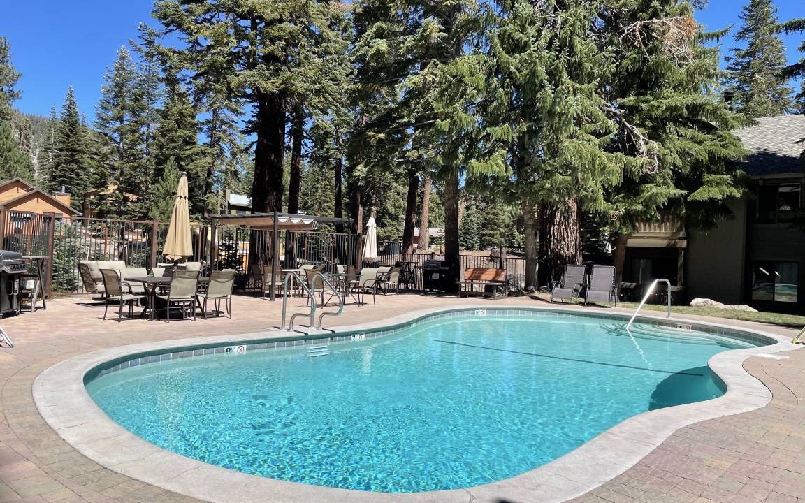 Mammoth Lakes Condo | Four Season Mammoth Escape - Seasons Four 194-Spacious 2 bedroom+Loft condo