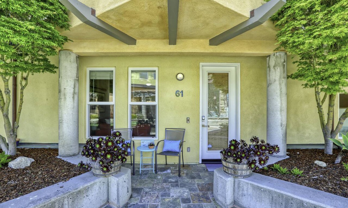 Avila Beach Condo | Fresh Look at Frank's Beach House - 50 yards to Beach - A family fav!