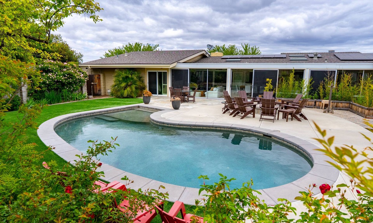 Paso Robles House | FUN HOUSE with Resort Feel. ABOVE IT ALL!