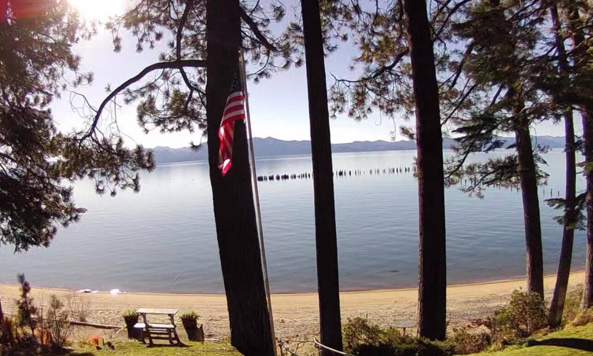 Glenbrook House | Glenbrook Bay Lakefront,nBeachfront Homen28-day min rental