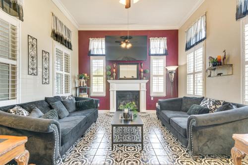 Atwater Apartment | Golf, Fish & More: Cozy ‘Safari Unit’ in Atwater!