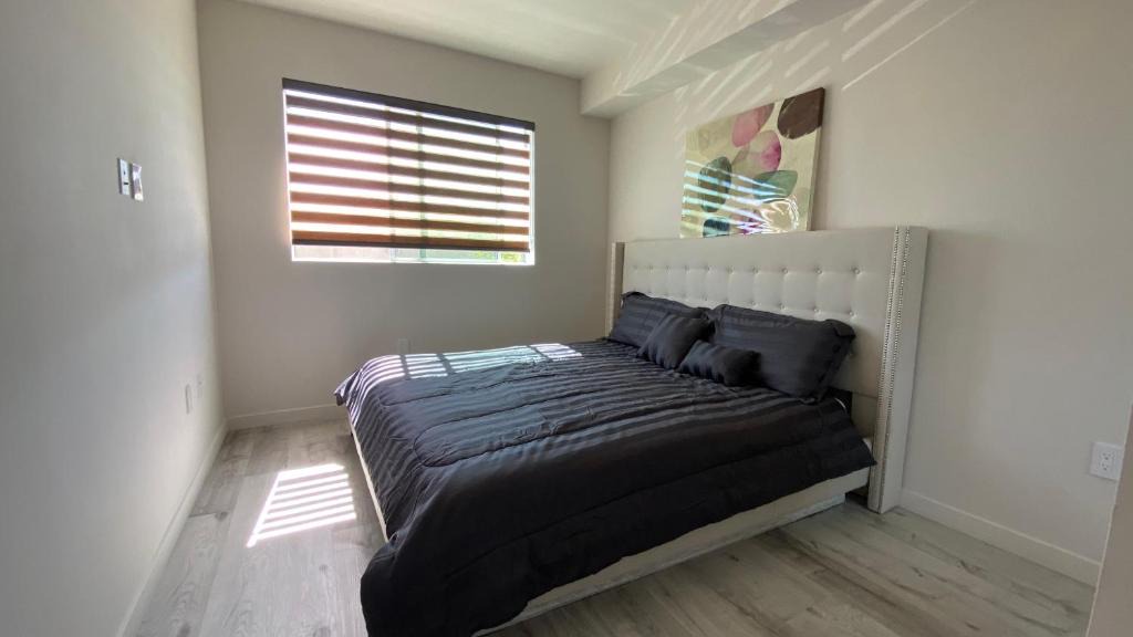 Hollywood Apartment | Gorgeous 2bd 2ba Hollywood Place