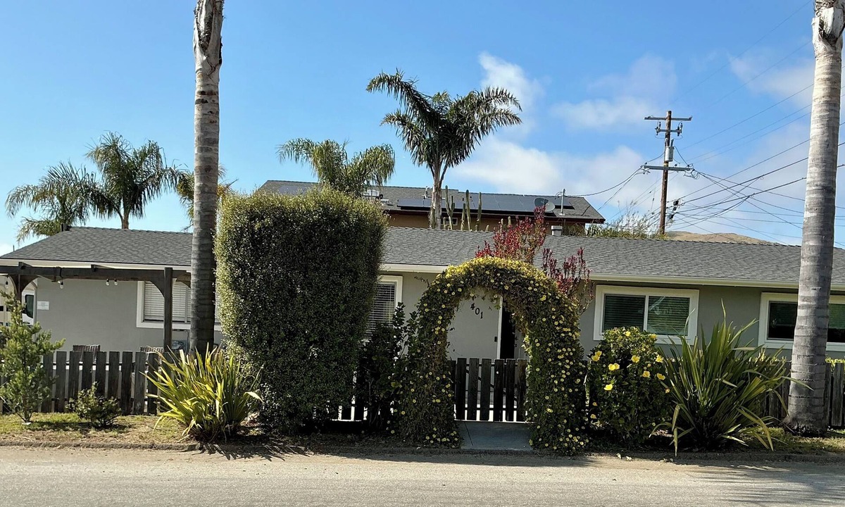 Morro Bay House | Gorgeous 3-bedroom house with a bonus/4th bedroom, perfect for a beach getaway
