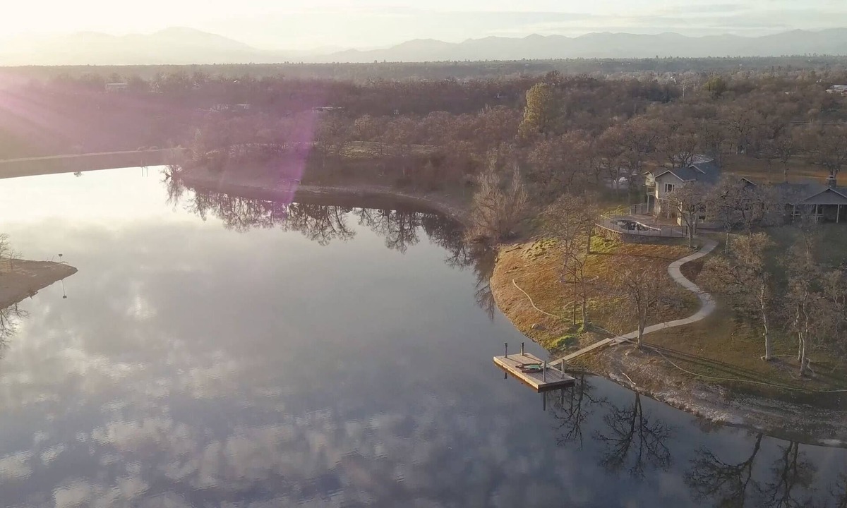 Shasta Cascade House | Gorgeous Palo Cedro Lakehouse w/POOL!
