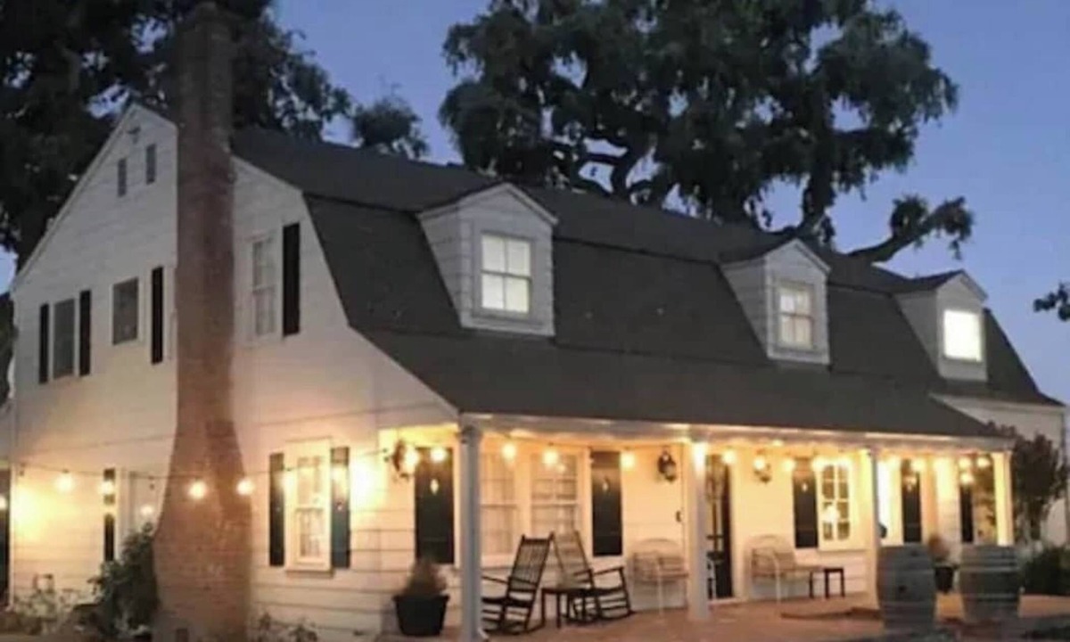 San Martin House | Grand Wine Country 6BR Retreat Hot Tub & Views