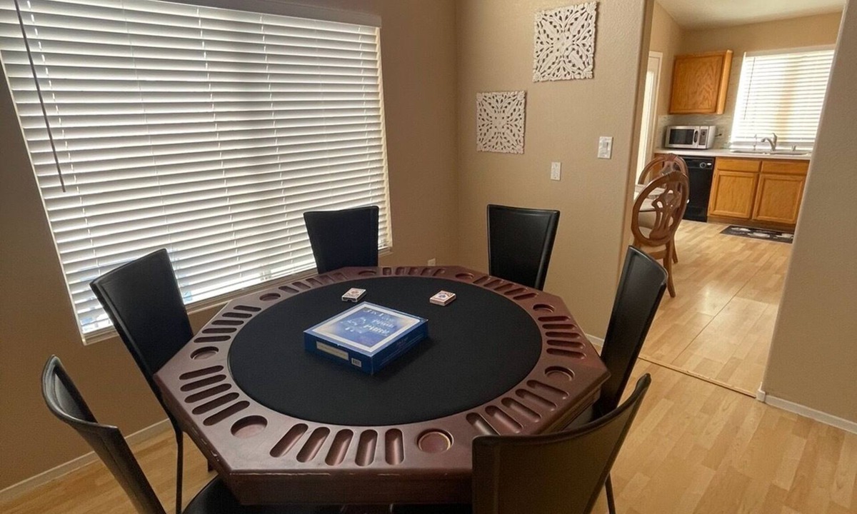 Summerlin House | GREAT SPECIALS! Pet Friendly & Stay Free, 3-Bedrooms, and 13 min to The Strip!