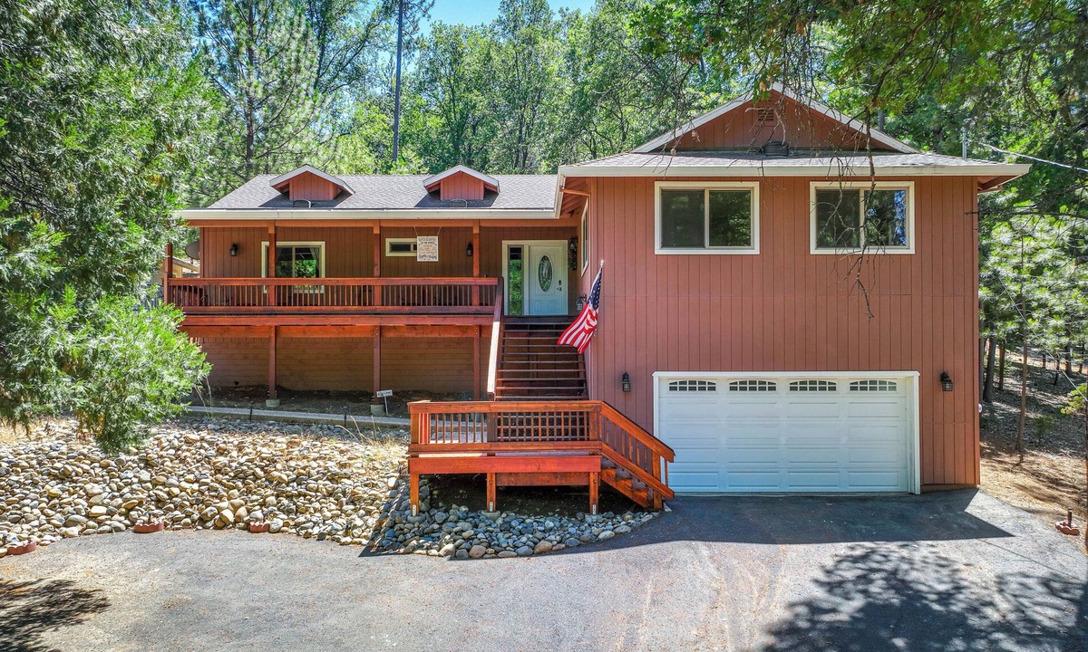 Groveland House | Groveland Vacation Rental Near Pine Mountain Lake!