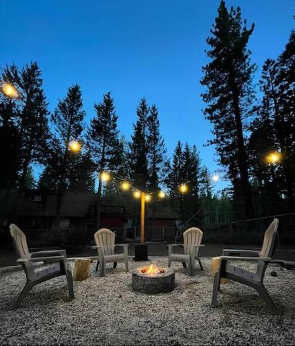 Pioneer Trail House | Guadalupe Getaway - Pets Hot Tub AC