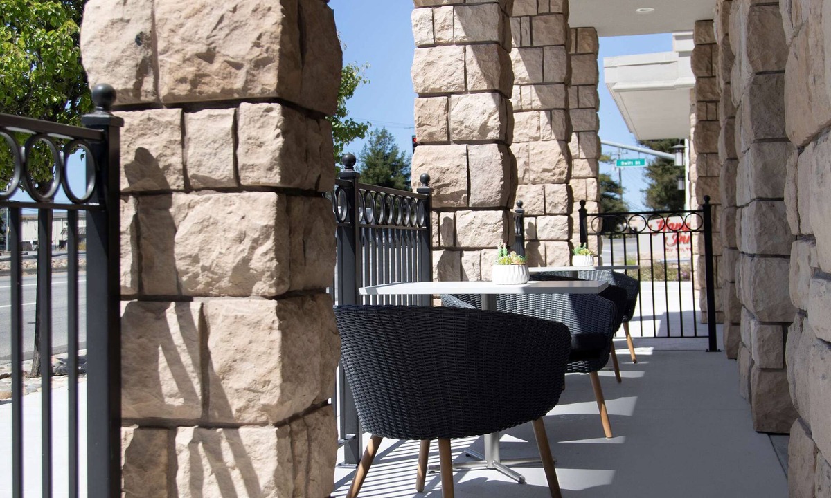 Westside Santa Cruz Hotel | Hampton Inn Santa Cruz West, CA