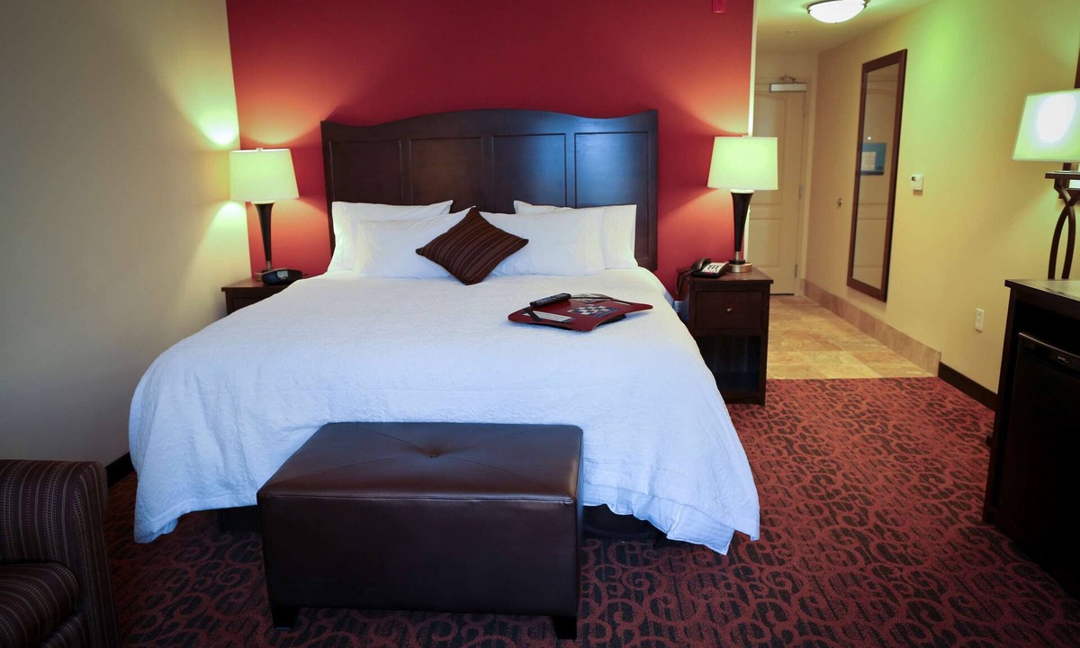 Union City Hotel | Hampton Inn Union City