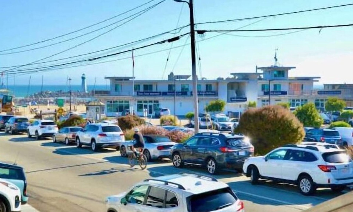 Eastside Santa Cruz House | Harbor House A, overlooking Santa Cruz Harbor