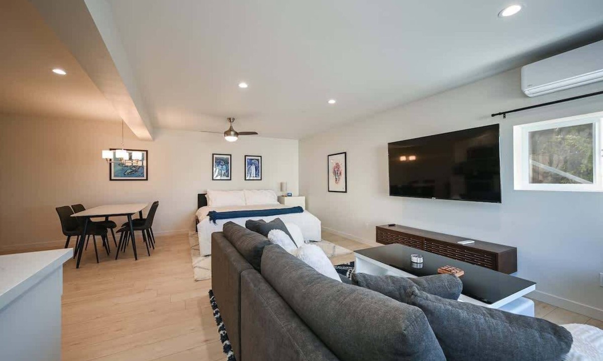 Morro Bay House | Harbor Retreat – EV Charger, King, Walk to Rock