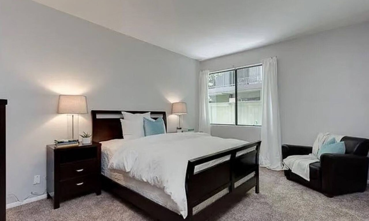 Pasadena Condo | Heart of Pasadena - Walkable/Bikeable to hospitals, Old Town and Caltech/PCC