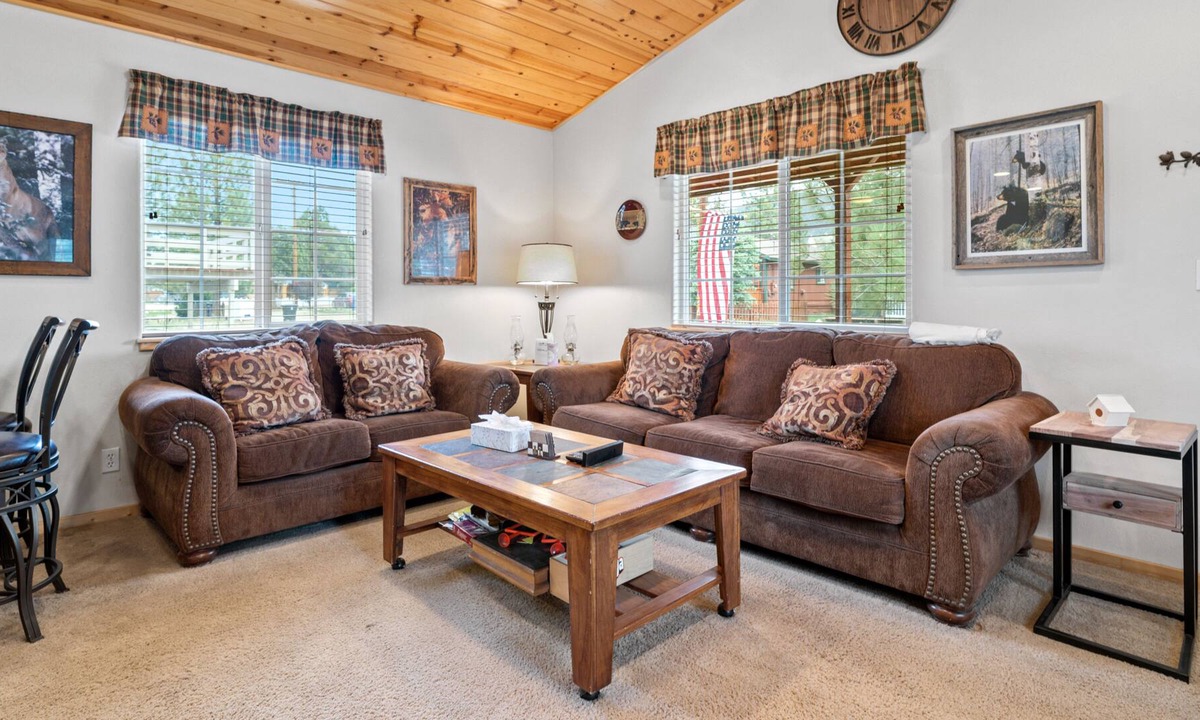 Woodlands Cabin | Heavenly Daze - Cute and cozy cabin with hot tub and large fenced yard