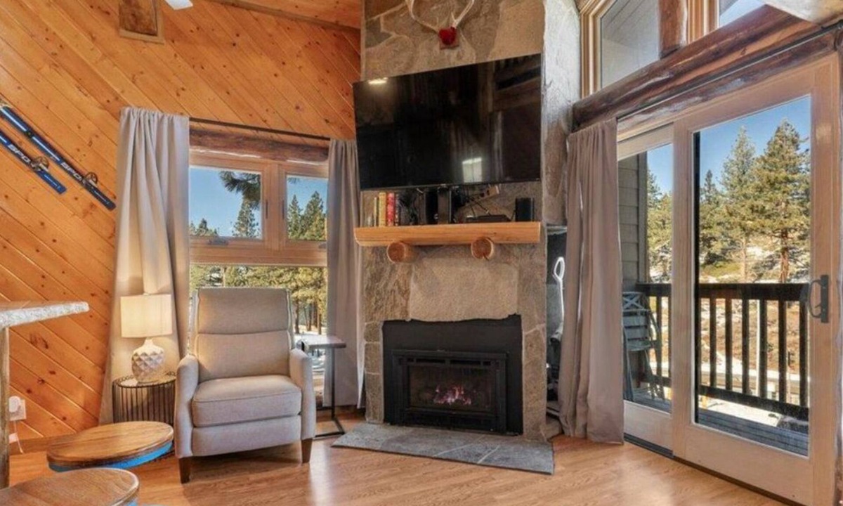 Upper Kingsbury Condo | Heavenly Ski Retreat