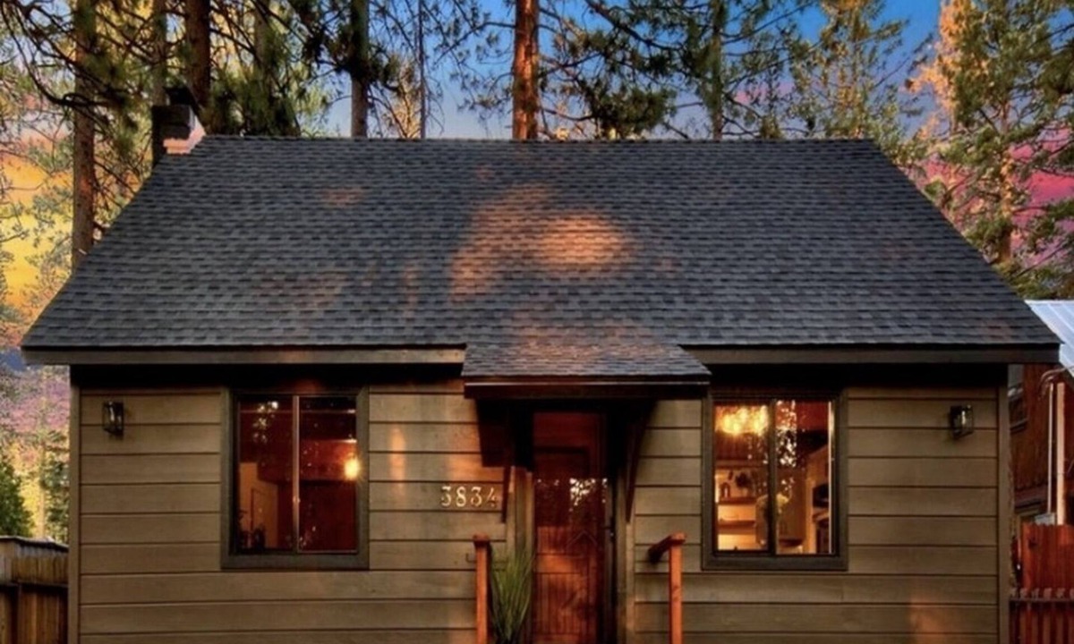 South Lake Tahoe Cabin | High Sierra Hideaway - Cozy Modern Cabin